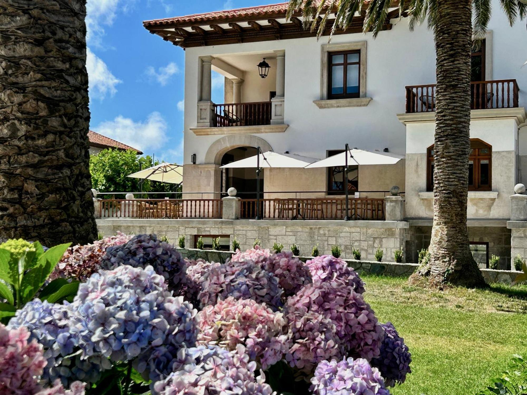 Hotel El Rosal De Cudillero Exterior photo